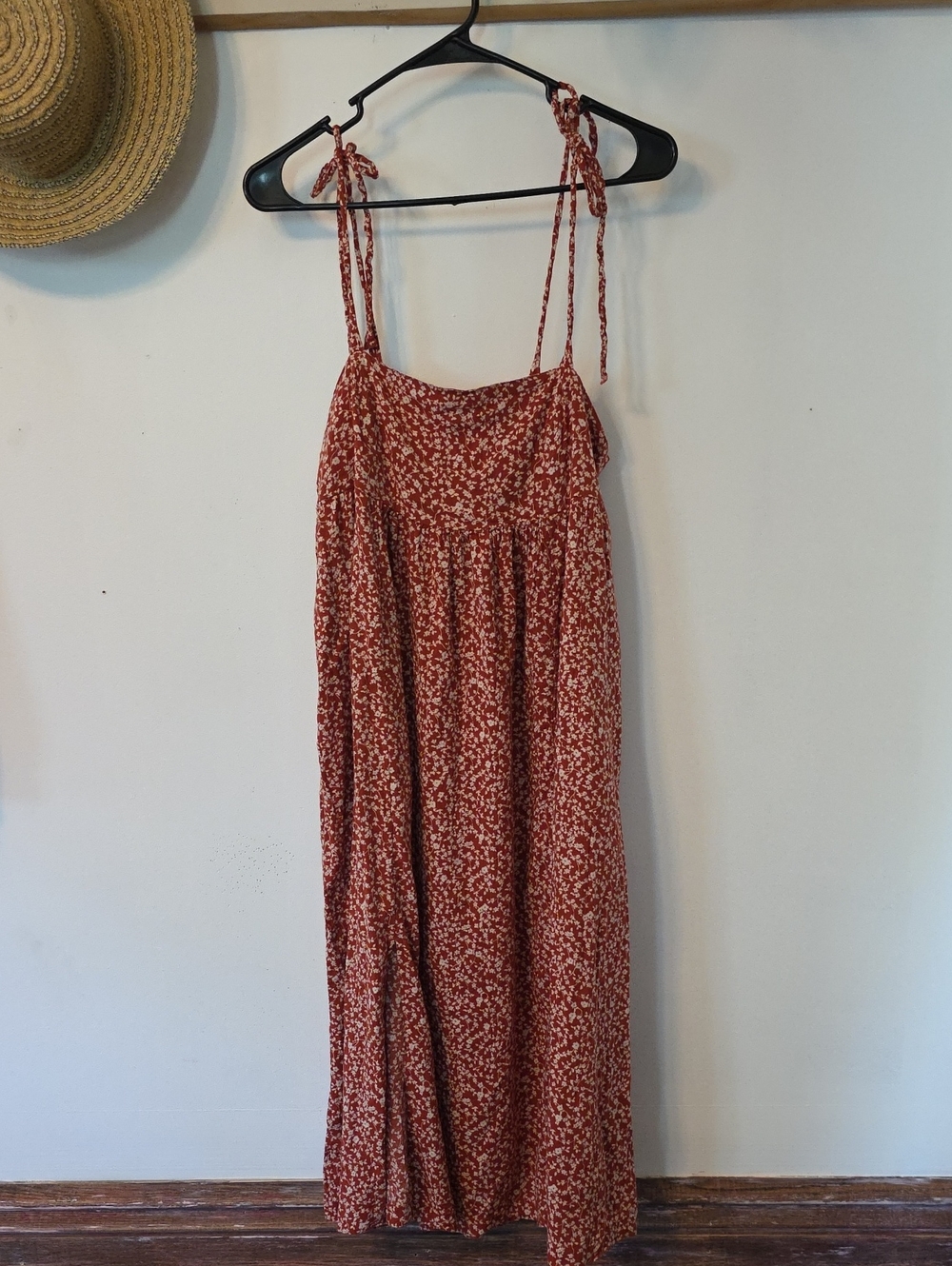 Old Navy Rust and White Floral Tie-Shoulder Dress